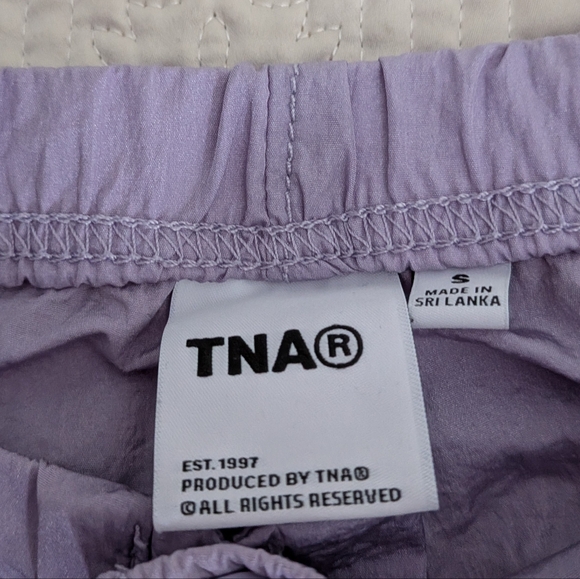 ARITZIA TNA Lilac Nylon Cargo Streetwear Athletic Athleisure Pants Size Small - Picture 11 of 13